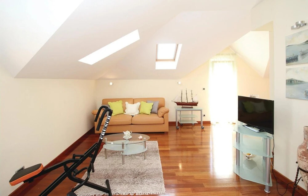 Nice Home in Kastel Luksic With Wifi and 1 Bedrooms