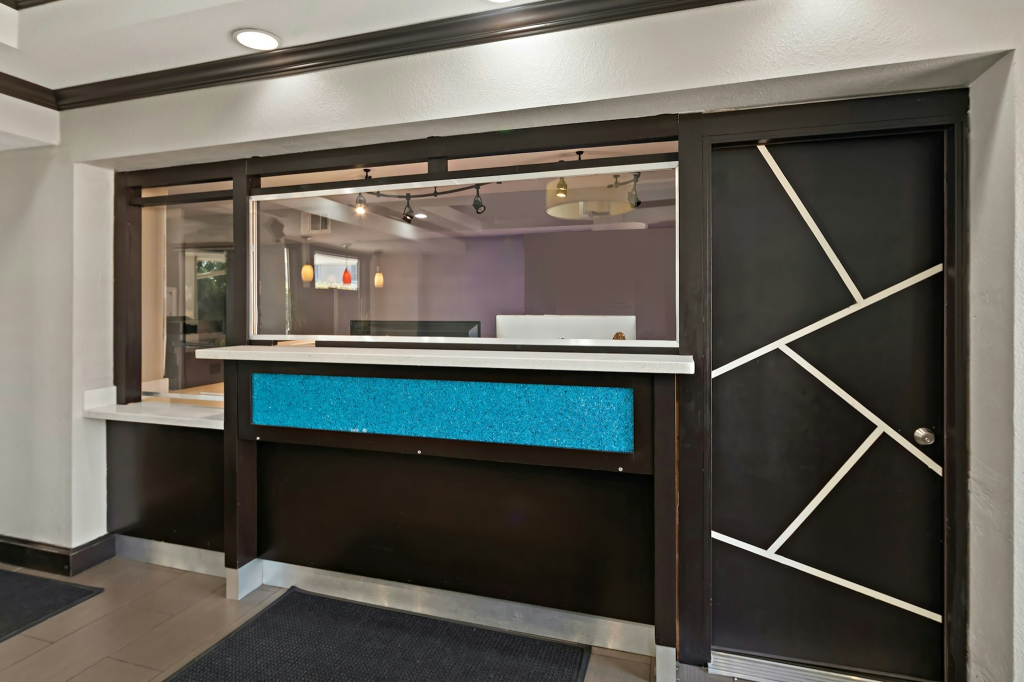 Rodeway Inn and Suites Austin