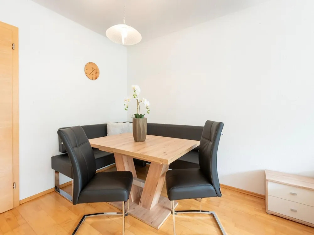Apartment in Strengen near Ski Bus