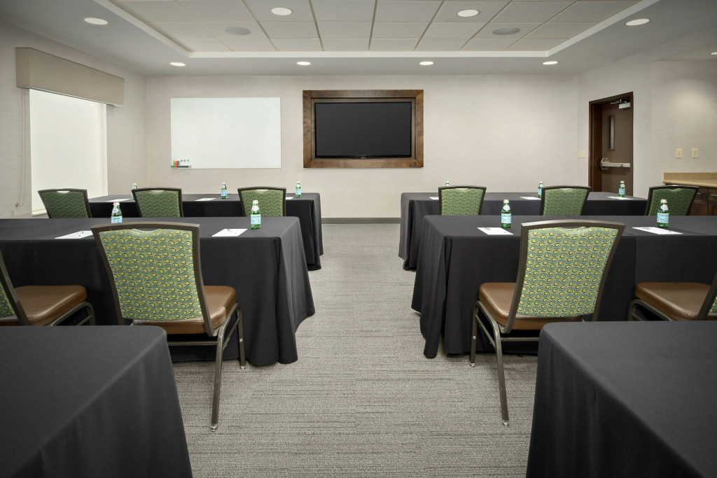 Hampton Inn & Suites Portland/Hillsboro-Evergreen Park