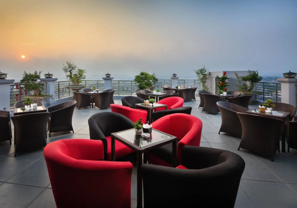Royal Palace Hotel
