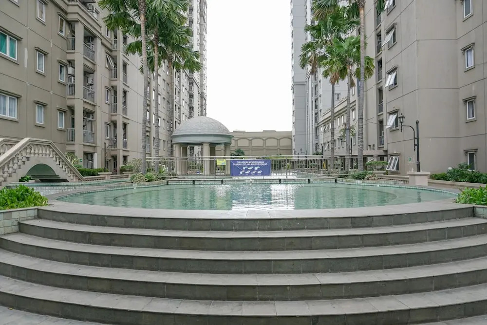 Well Furnished 2Br Grand Palace Kemayoran Apartment
