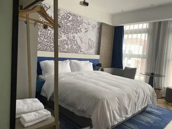 Yiting Meizhi Hotel (Changsha High-speed Railway South Station Convention and Exhibition Center)