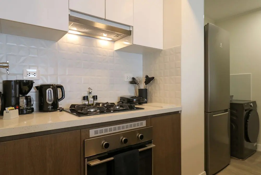 w Stunning 3BR w Balcony in Upscale Miraflores