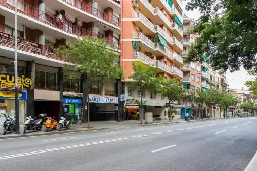 Spacious Apartment Fira Bcn & Camp Nou