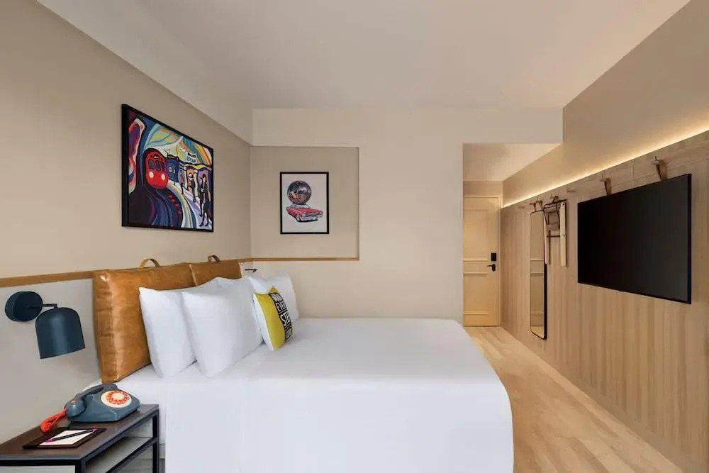 Moxy Mumbai Andheri West
