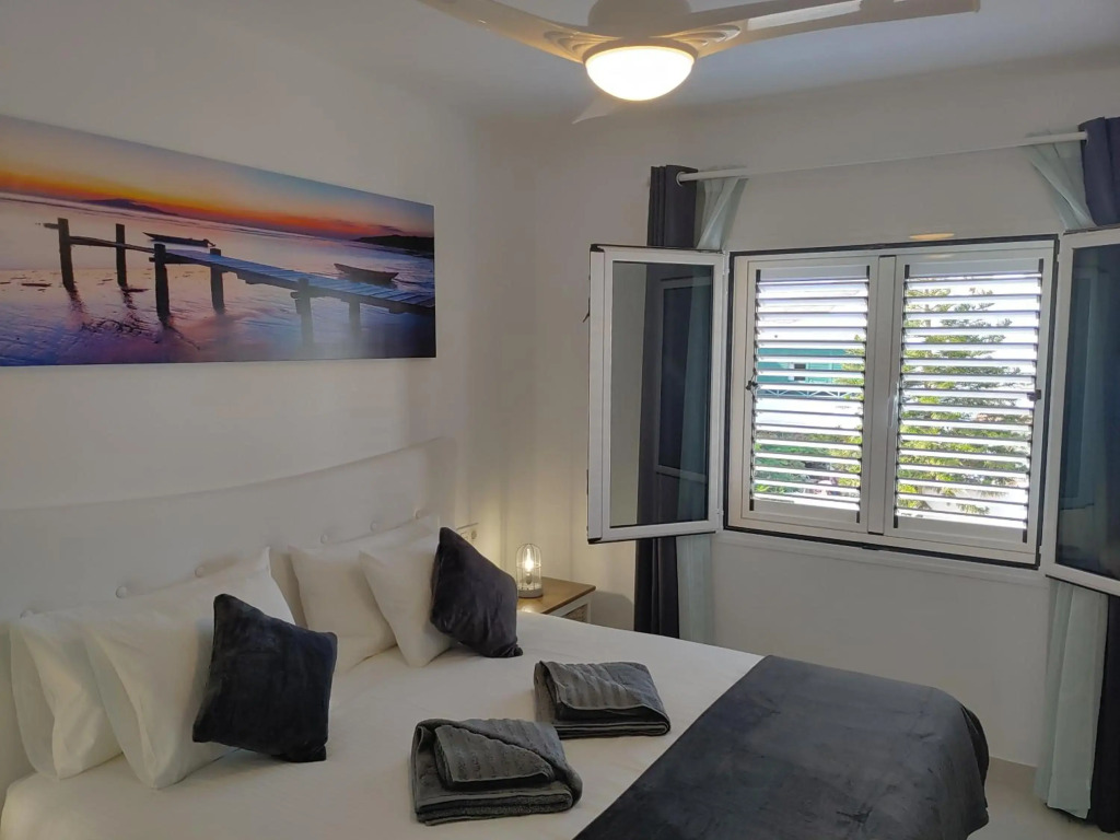 Apartment Namaste- Amazing sea view infinite pool - good Wifi - smart tv