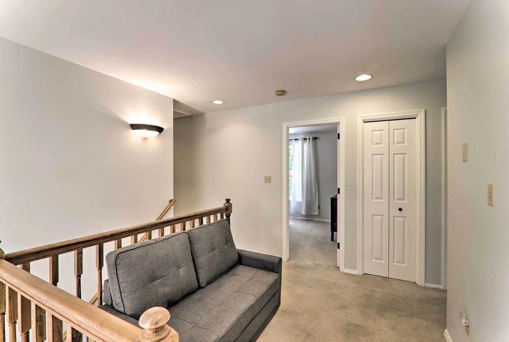 East Stroudsburg Hideaway w/ 2 Community Pools!