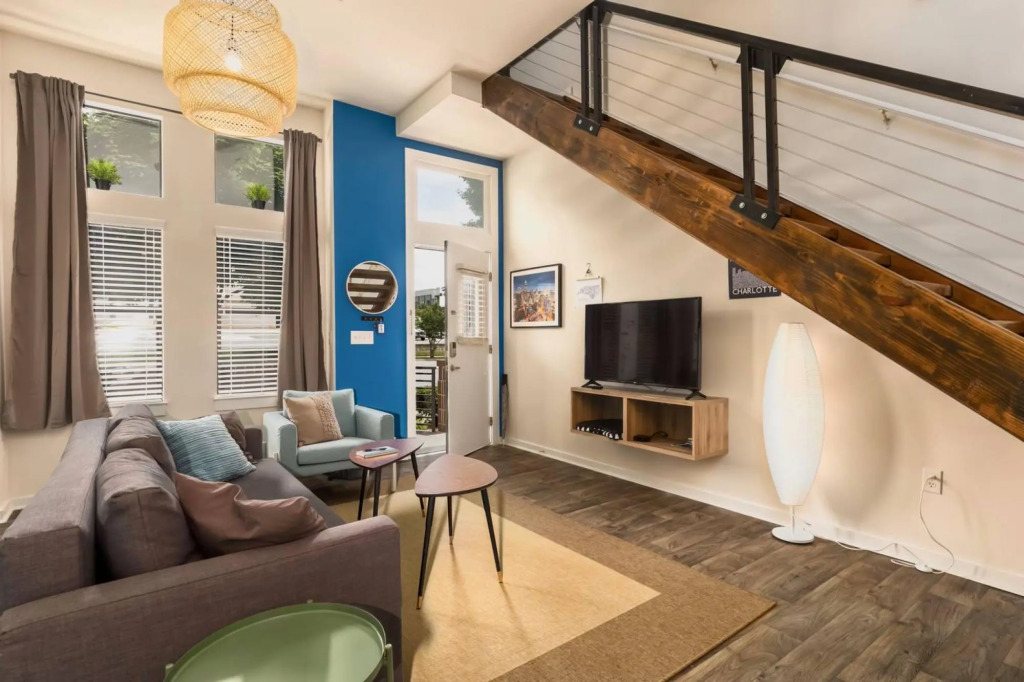 Apartment 10 Min Walk to Epicenter with Wifi