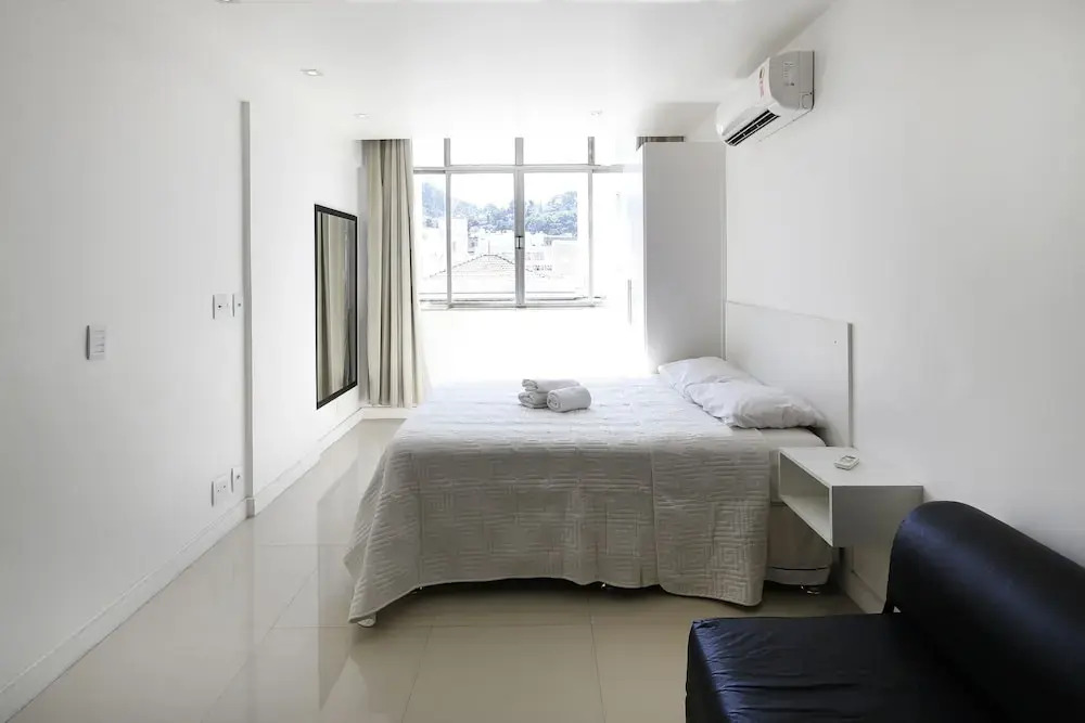 Rio Rentals 021 - C070 - Studio de luxo na quadra da praia de Copacabana