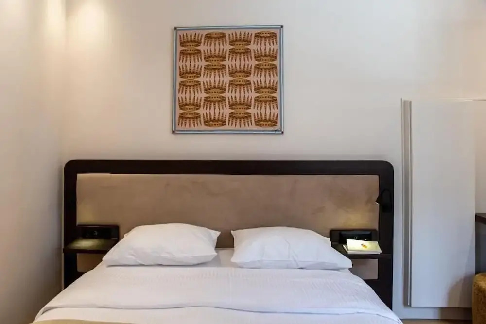 Epitome Suites