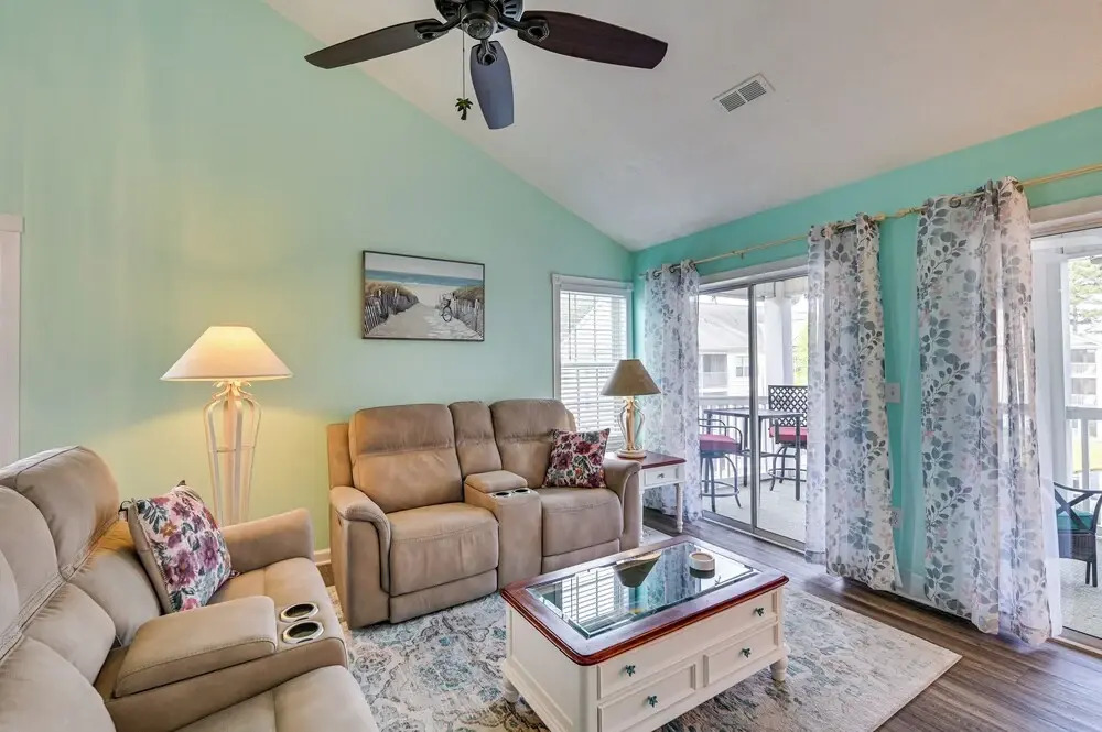 8 Mi to Boardwalk: Myrtle Beach Condo Near Golfing
