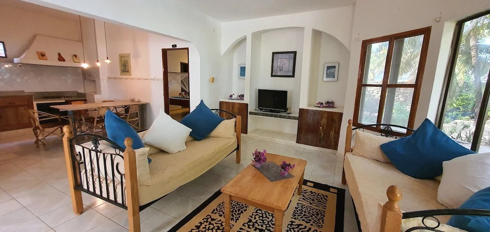 Mbv Hotel Annex Family Rooms