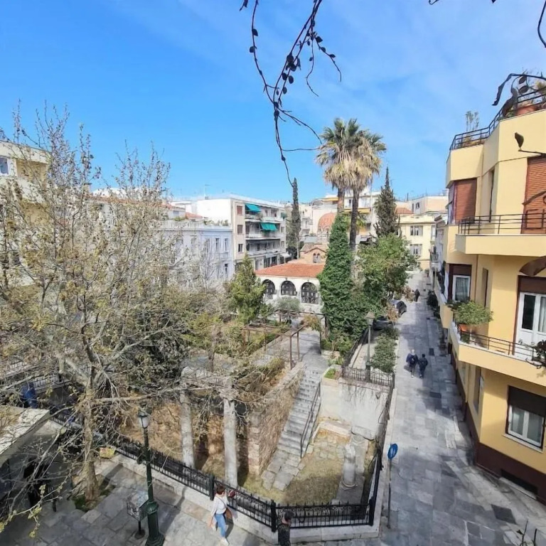 Cityzoe Athens Suites
