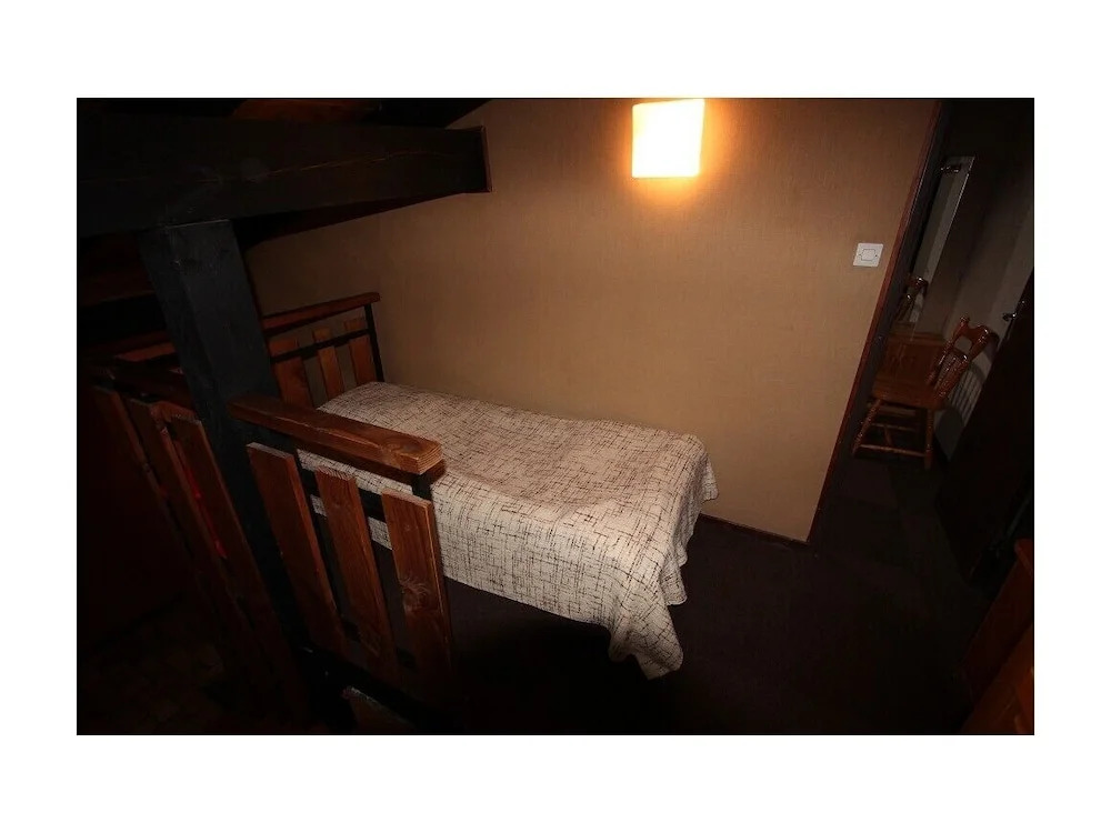 LA POMME DE PIN 1 Appartement avec terrasse