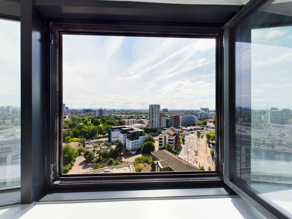 Superb 2BD Apartment in Salford With a View