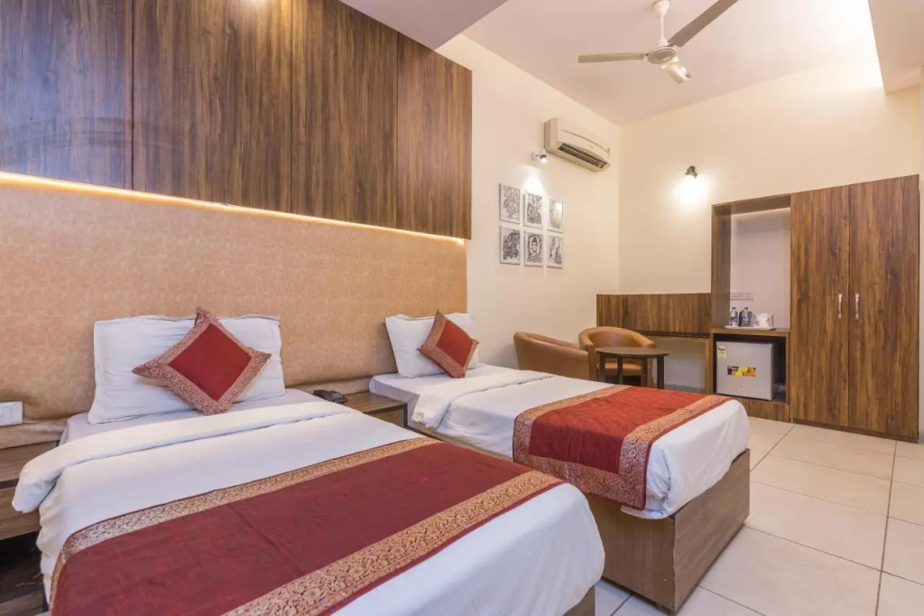 Rupam Hotel - Air Purified comfort
