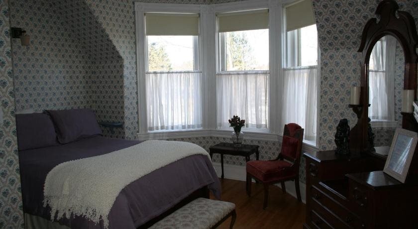 Sackville Bed & Breakfast