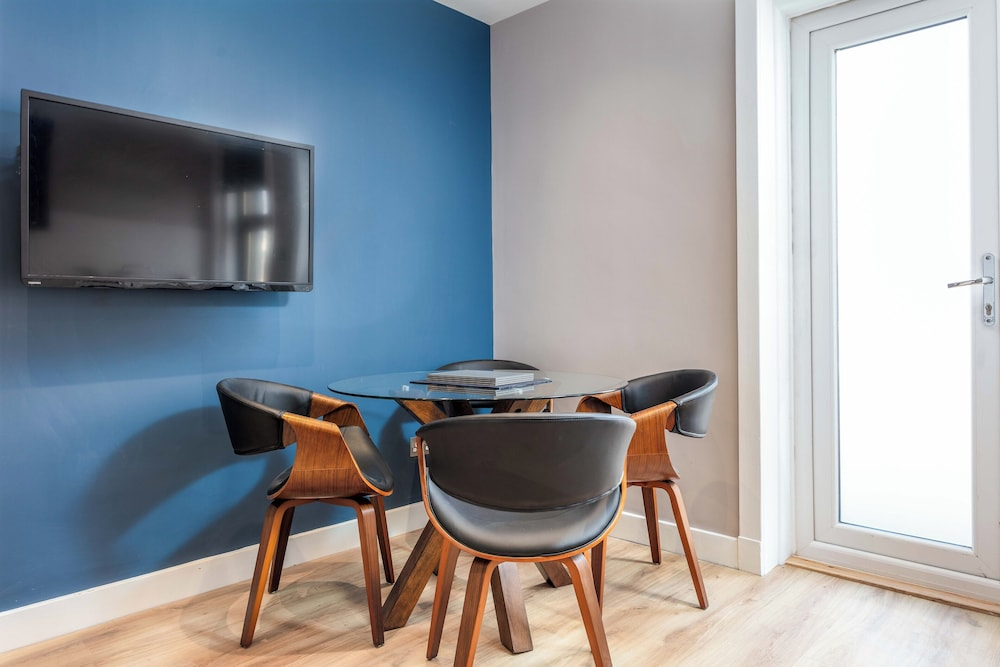No8 Peebles Retreat - Donnini Apartments