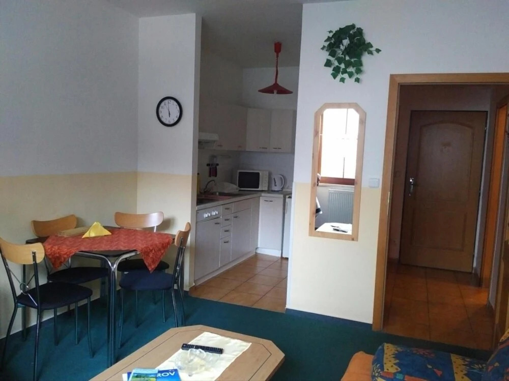 Apartment J Chymov 2