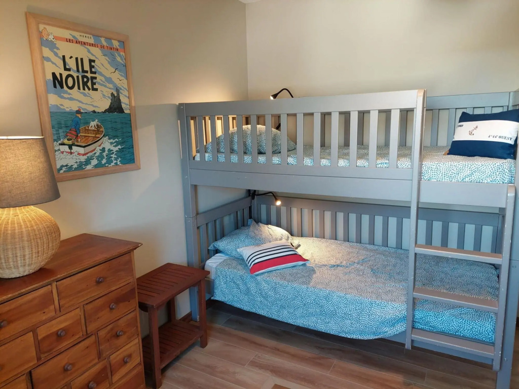 Breton holiday home in a quiet location near the beach