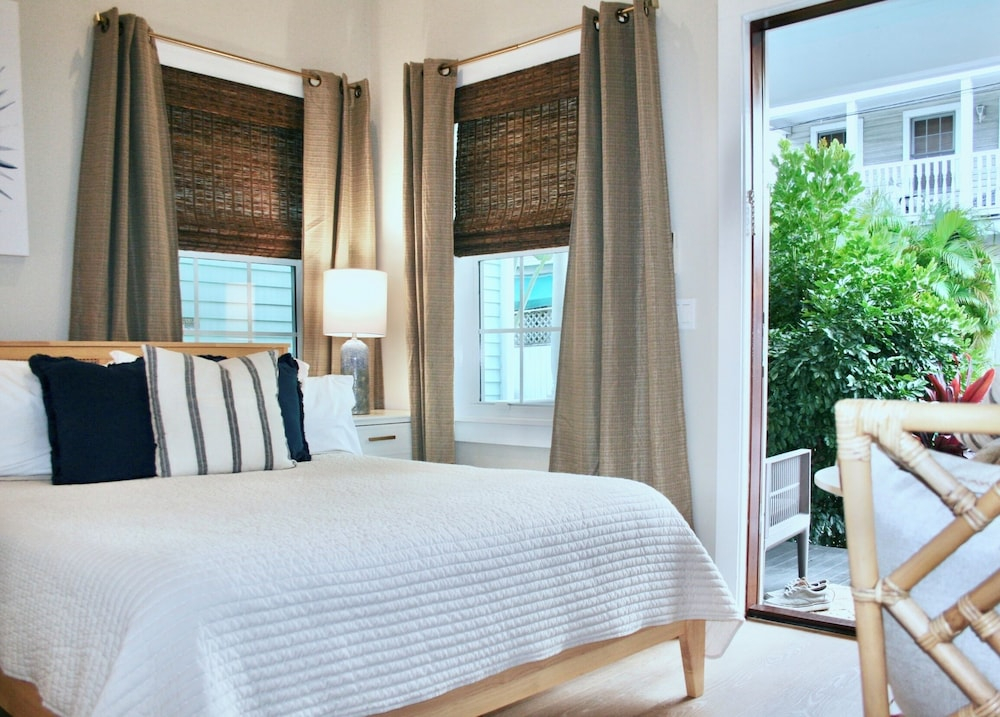Lighthouse Suites Collection