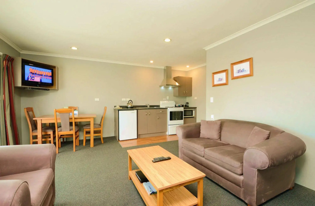 Tower Lodge Motel
