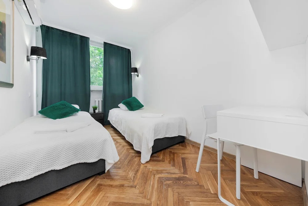 UNITApartament Short Rent Apartment in Warsaw by Metro Station Rondo ONZ Apart with 3bedrooms 22