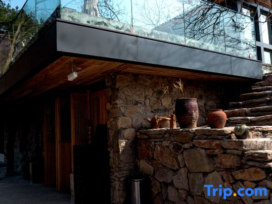 Wudangshan Fudi Ju 33 High Mountain Boutique Stay