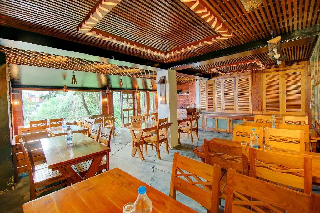 Fabhotel Dwaper