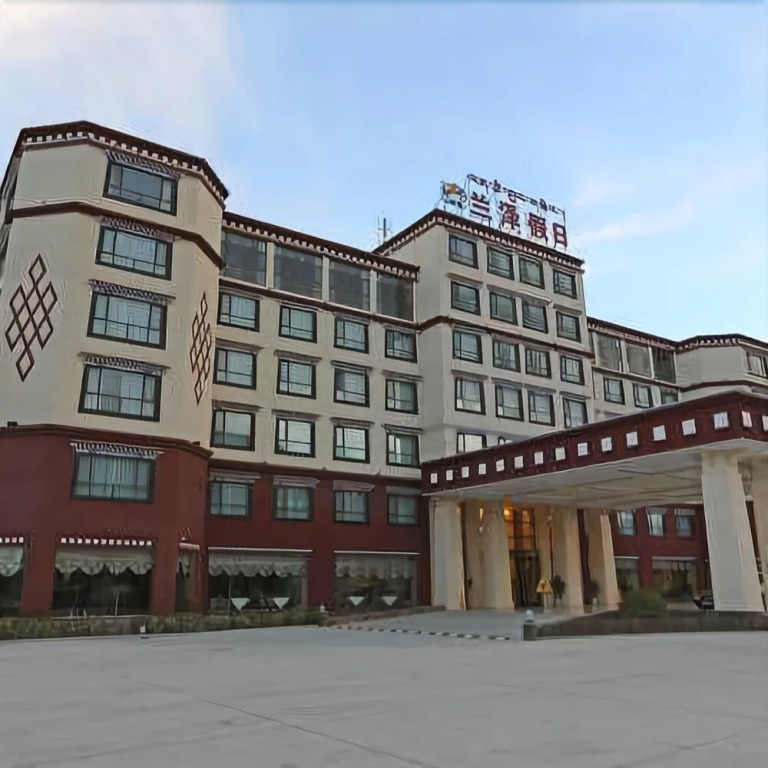 Lanze Holiday Hotel