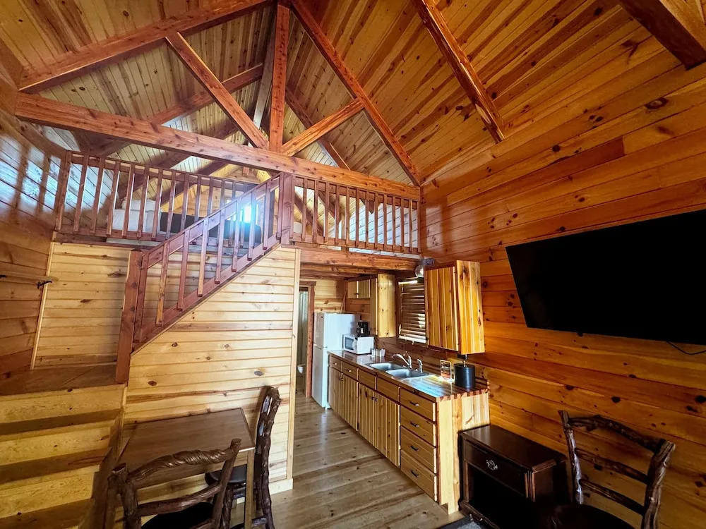 Cabins of Mackinac & Lodge