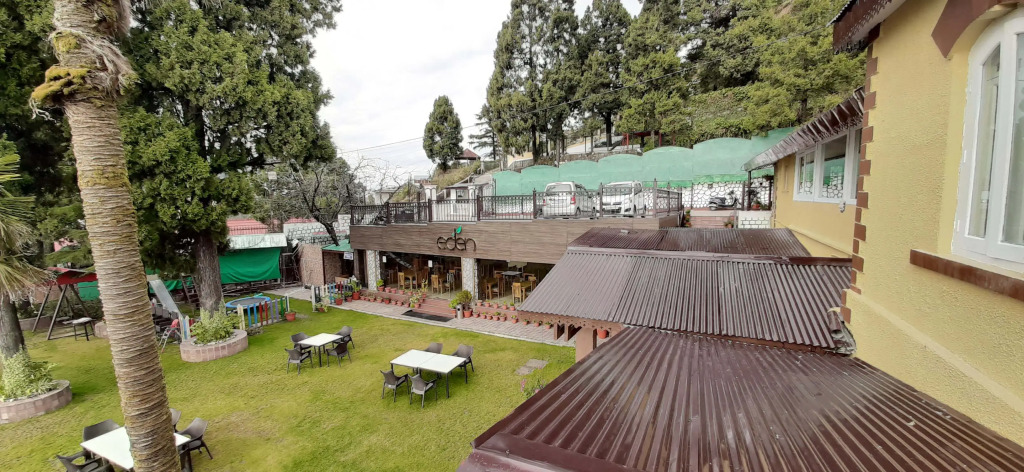 OYO 11839 Hotel Paradise Mansion