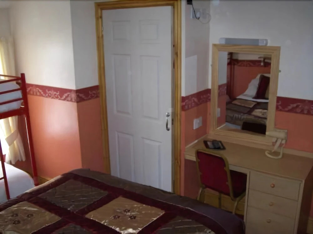 The Cresta Guest House