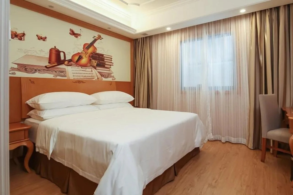 Vienna Hotel Nanjing Olympic Sports Center
