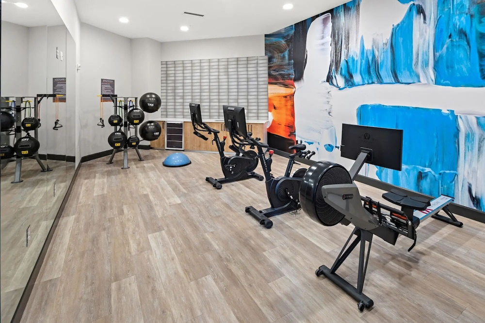 Riviere 2BR Apartment Pet Friendly Oasis Sleeps 6 Close to Epic Universe Pool & Gym
