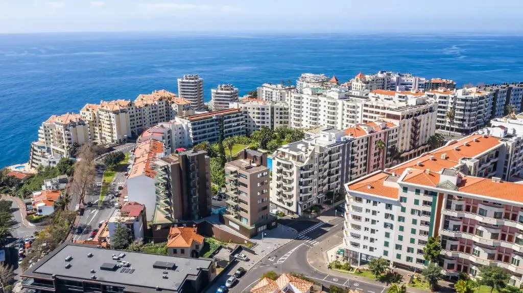Maha Ajuda1 by ALMA Holiday Rentals