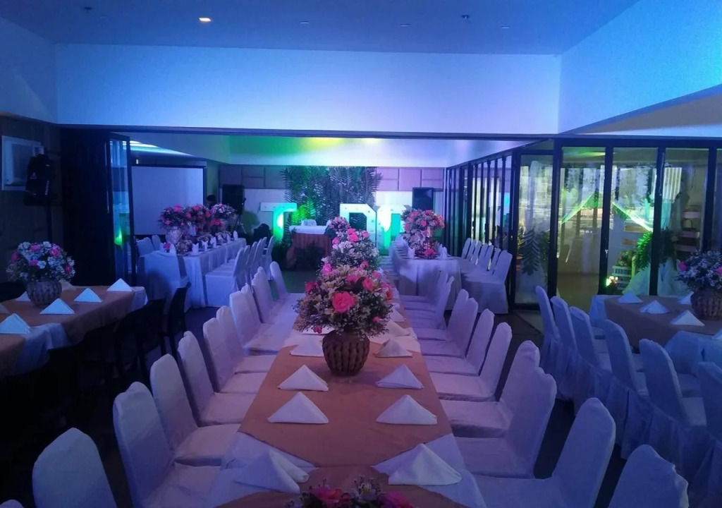 Mabolo Royal Hotel