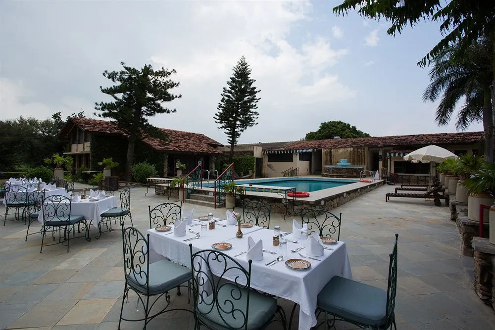 Shikarbadi Hotel