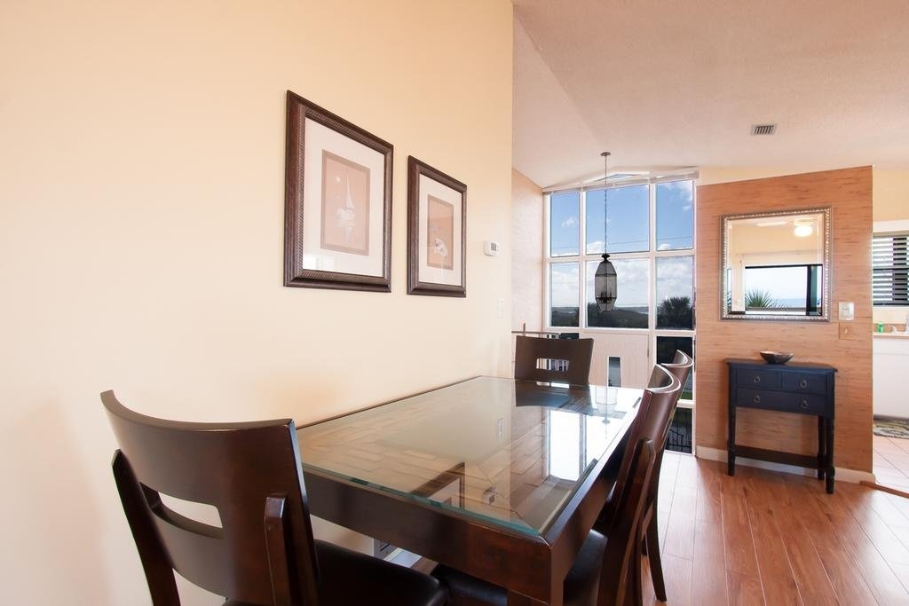 Turtle Cove 4 Br home by RedAwning
