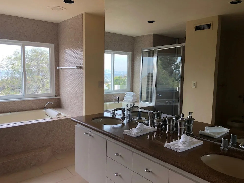 Villa by the Ocean in Venice Beach