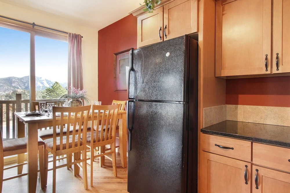 Chiefs Head Peak 21b 2 Bedroom Condo by RedAwning