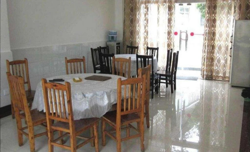 Emeishan Longshan Inn