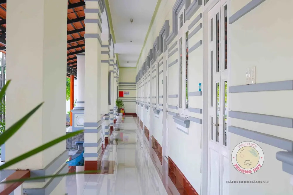 Truong Huy Hotel