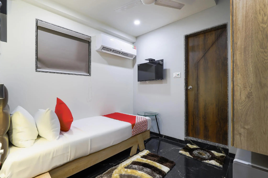 OYO Townhouse 549 Hotel Pearl