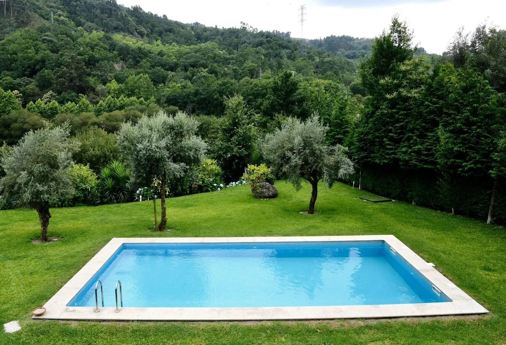 Villa with 4 Bedrooms in Caniçada, with Wonderful Mountain View, Private Pool, Furnished Garden