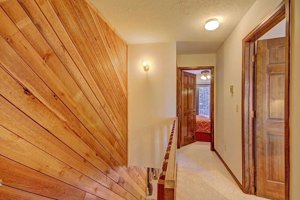 Trappeur 3 2 Br condo by RedAwning