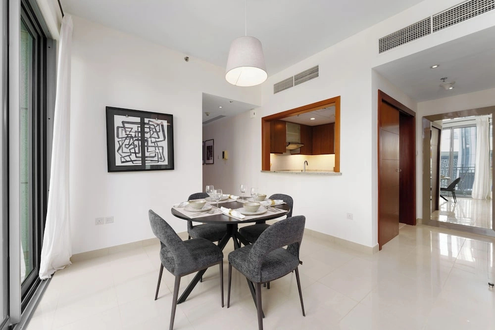 Maison Privee - Chic Urban Living by Dubai Opera & Burj Khalifa