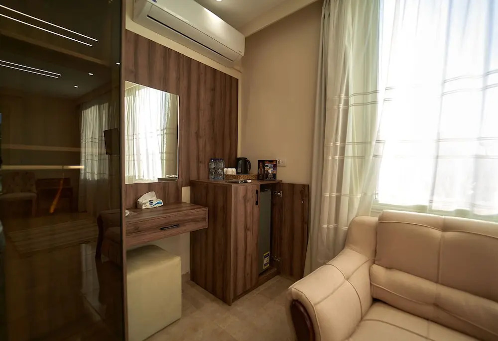 The Palace Pyramids View Hotel
