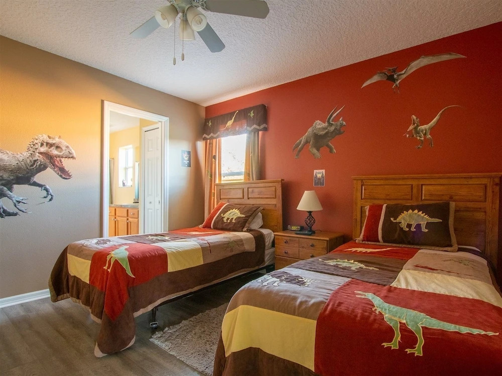 7 Bed 8535